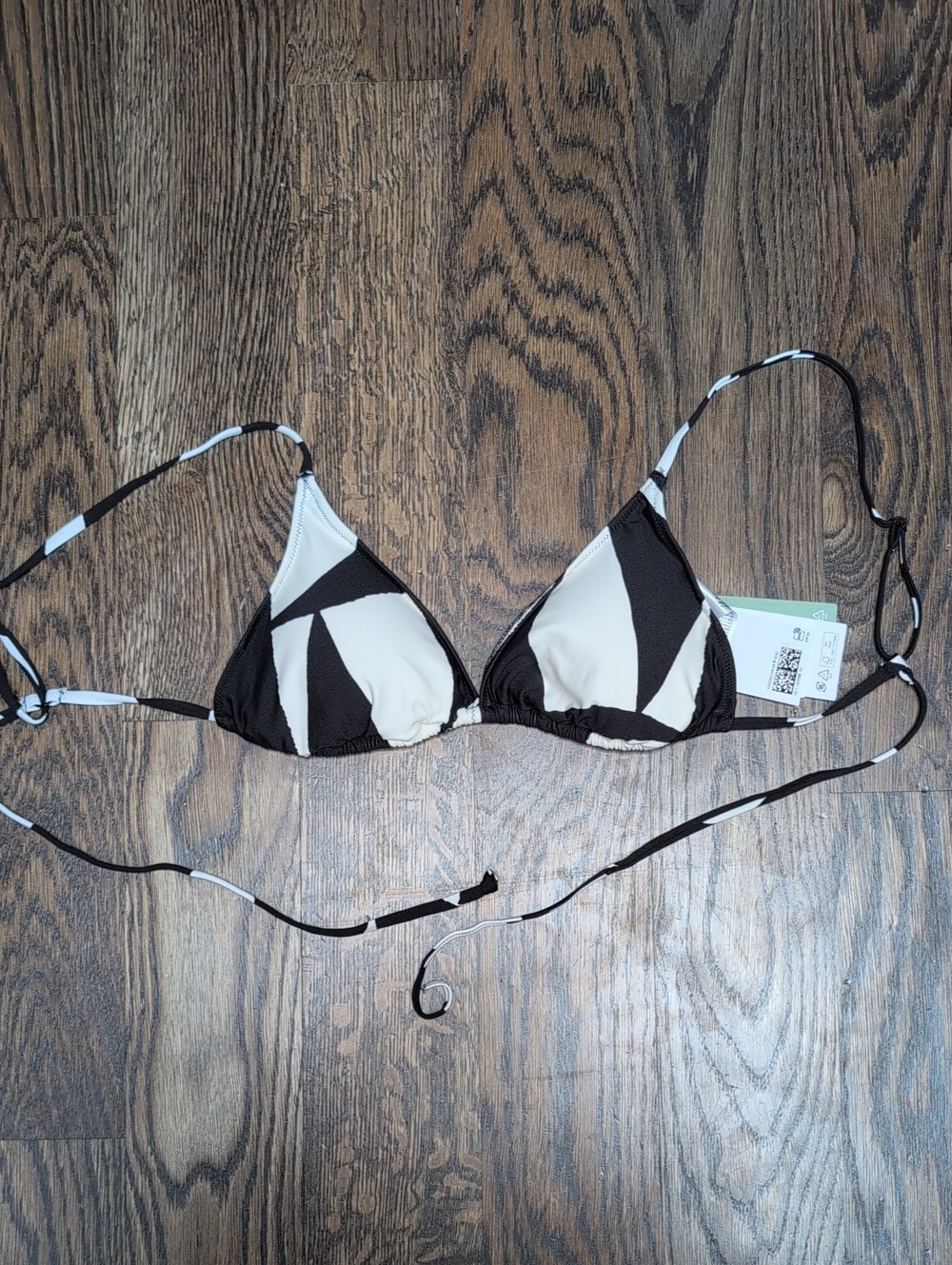 NWT Black & White Triangle Bikini Top - Women Intimates